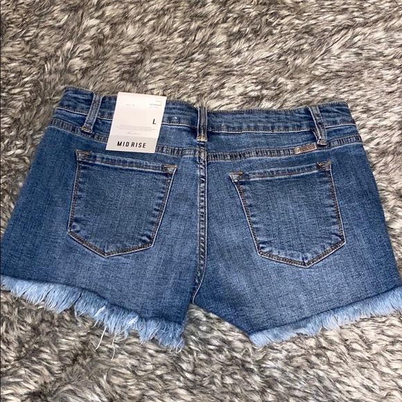 Women’s KanCan shorts NWT - Picture 3 of 3